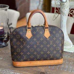 🌺 AUTH Louis Vuitton Monogram Alma Bag 🌺 JUST GORGEOUS